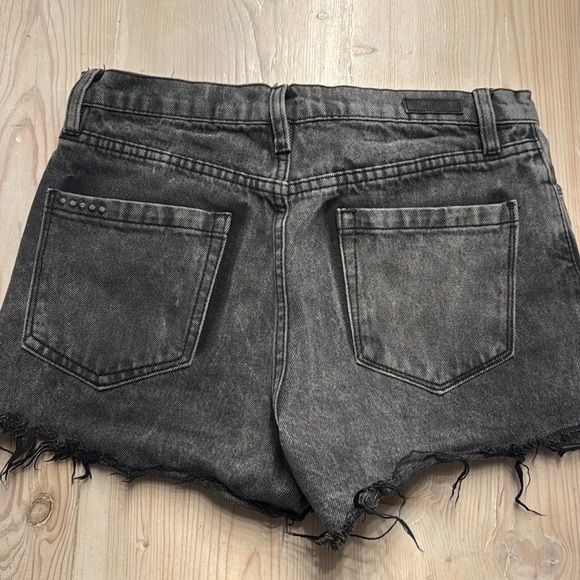 BlankNYC denim shorts - Picture 4 of 4